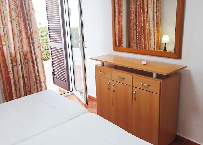 El Nido De Menorca Cala en Forcat